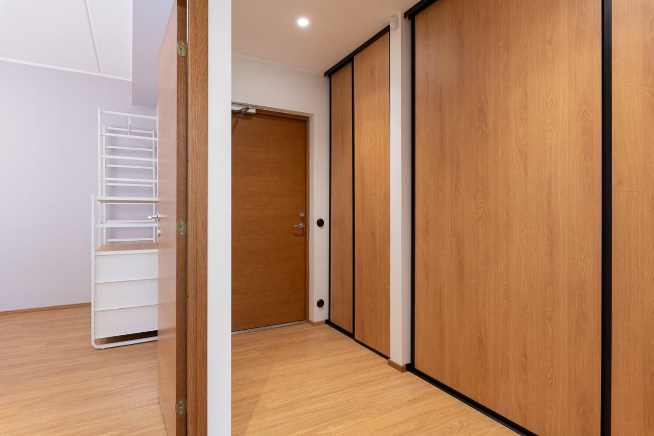 Self-Check-In 2 Bedroom Apartment With A Terrace And Free Parking 탈린 외부 사진
